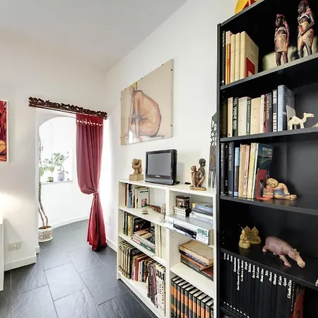 Rhome Leonina Apartamento *